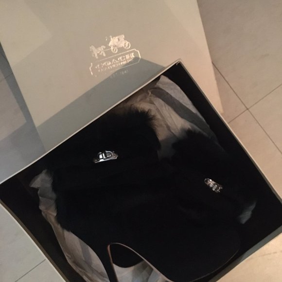 Coach Janeva Fur Trim Round Toe Ankle Boots / Black Suede (8) - Picture 7 of 12